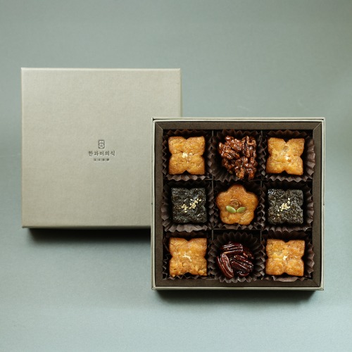 한과 찬합세트 - 전통 유밀과와 정과의 조화로운 선물 세트 이미지
